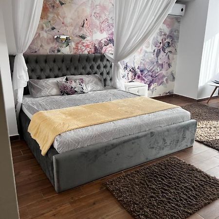 Apartament Studio Jadis 1 Орадеа Екстериор снимка